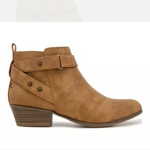 New UNIONBAY TILLY BOOTIES heels brown tan leather size 7.5 ankle boots